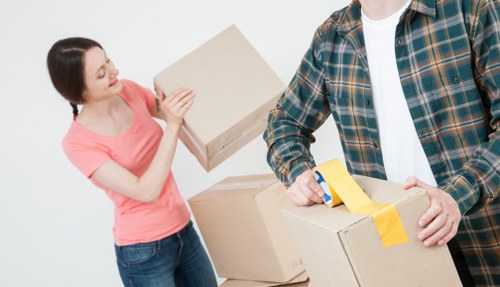 Short-term storage unit options in Queensbury for household items