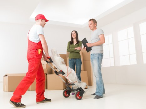Queensbury self storage units used for household organization